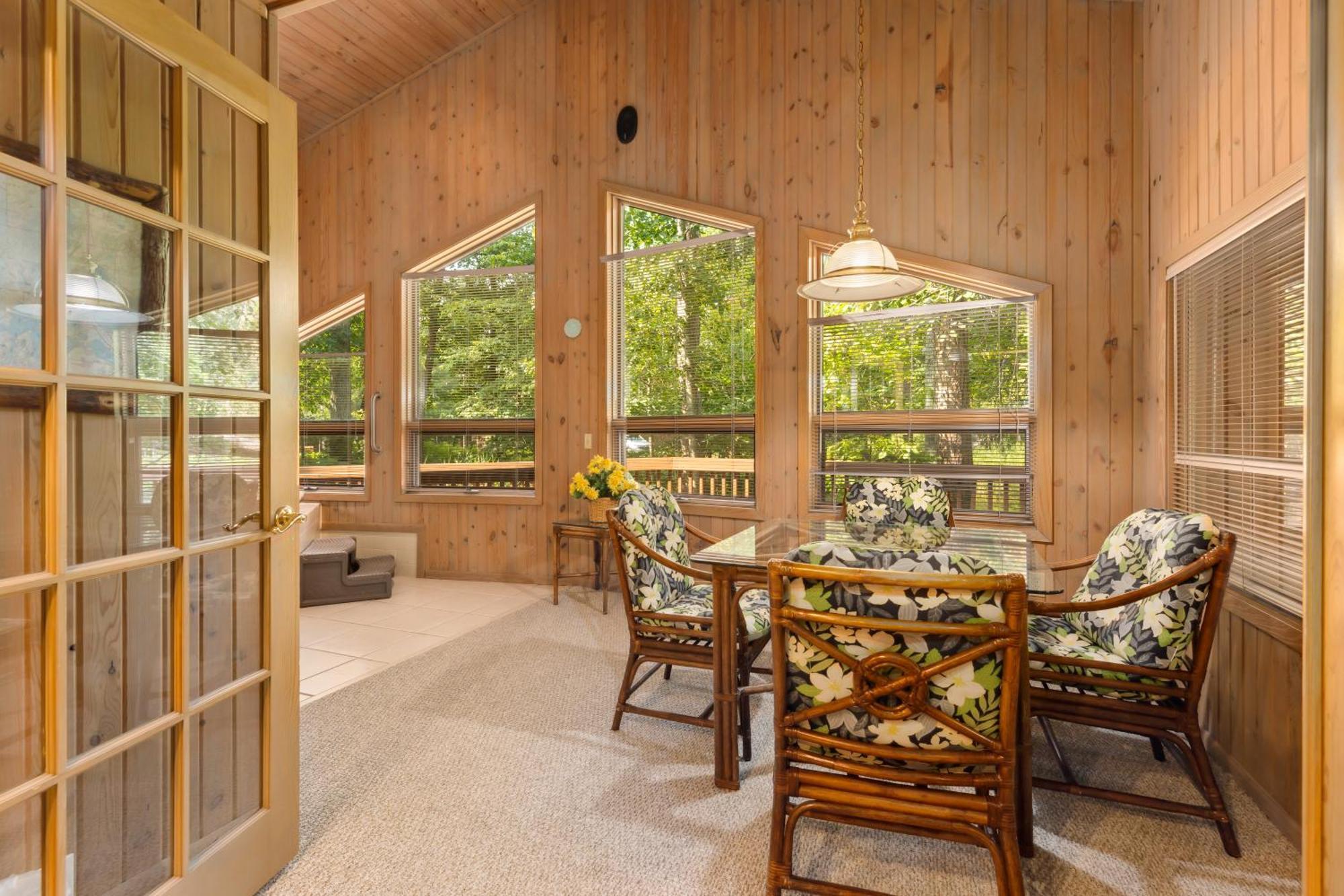 Causeway On Gull Resort Lake Shore Exterior foto